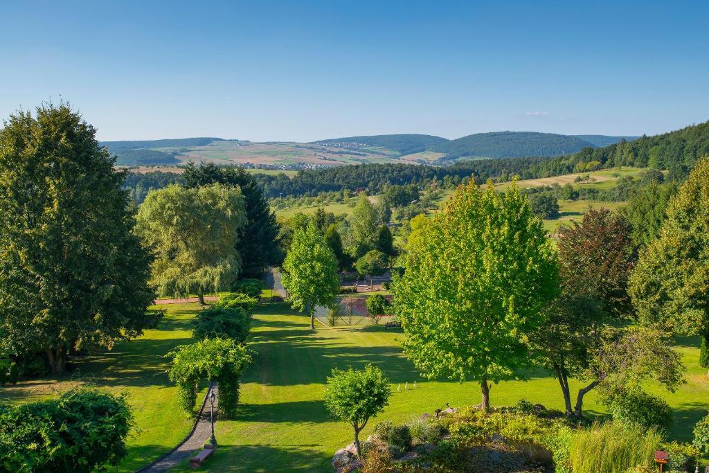 Hotel Schmitt Garni Monchberg  Exterior photo